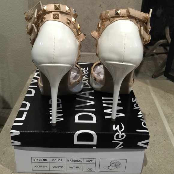 COPY - White & Cream T-Strap Rockstud Pointy Toe Pumps - Picture 2 of 3